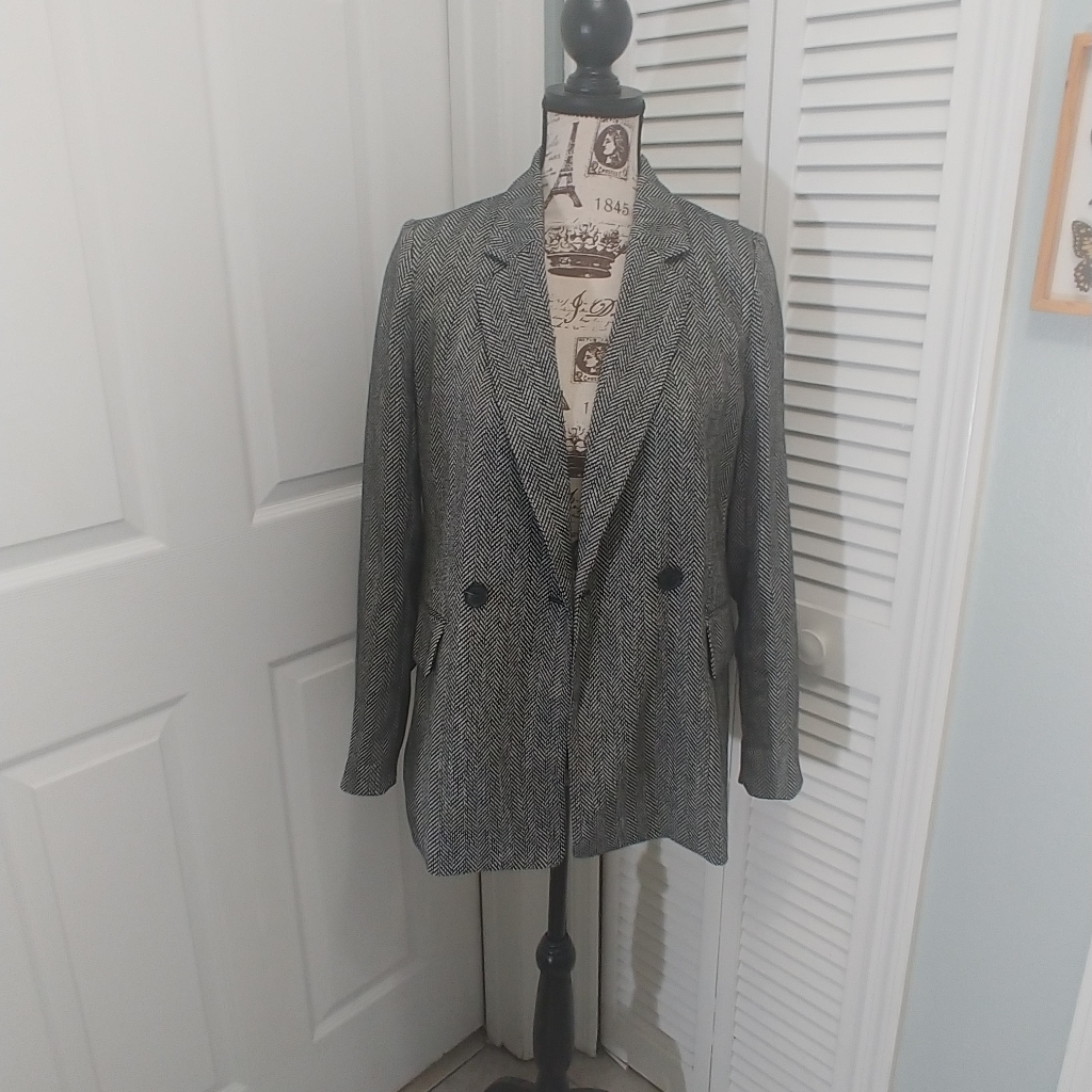 H & M Blazer Size 4 Black White